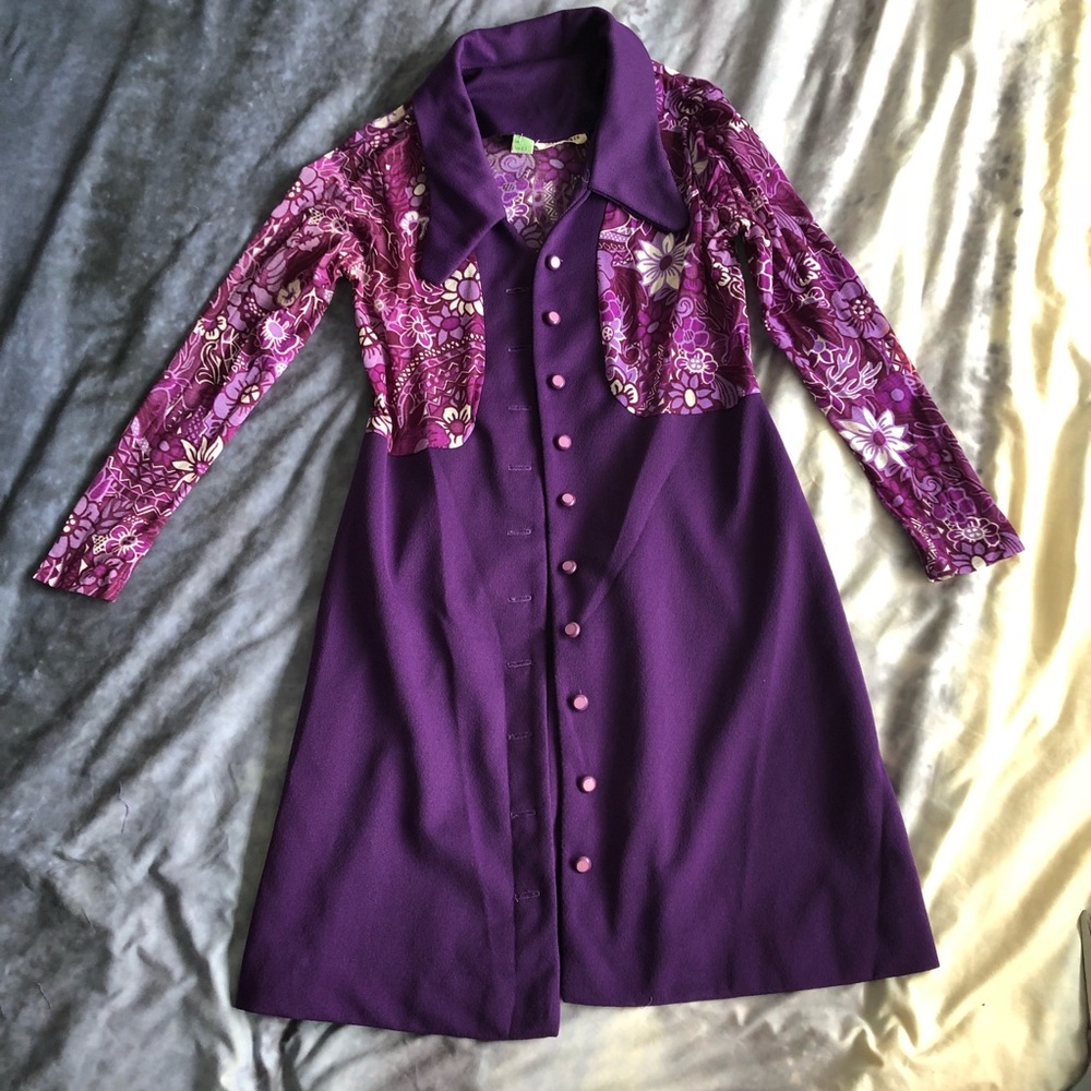 Vintage Purple Floral 60s / 70s Button down Dress